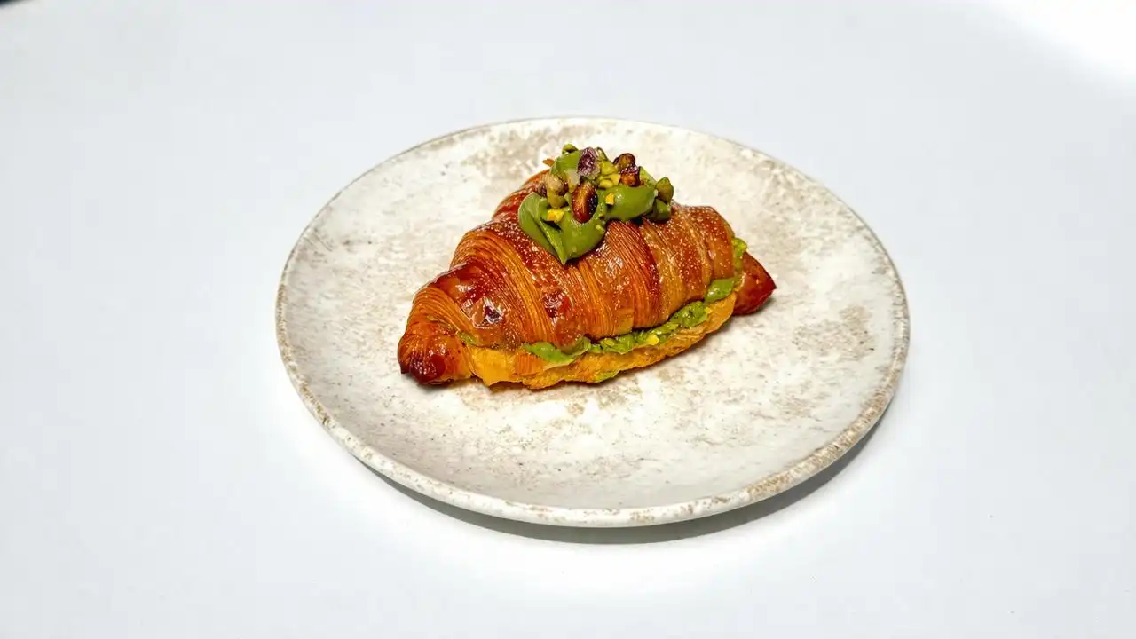 Pistachio Croissant